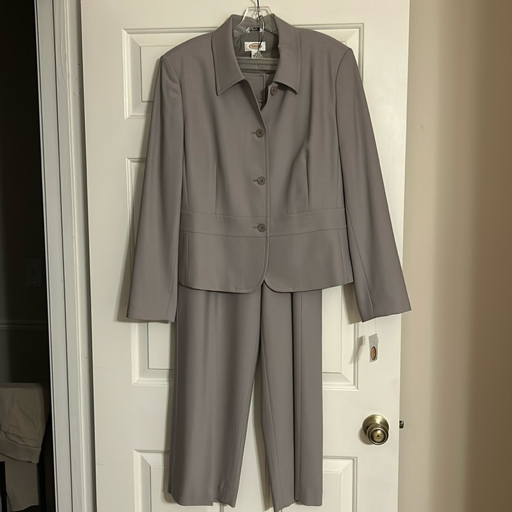 Talbots Pantsuit - Size 16 NWT